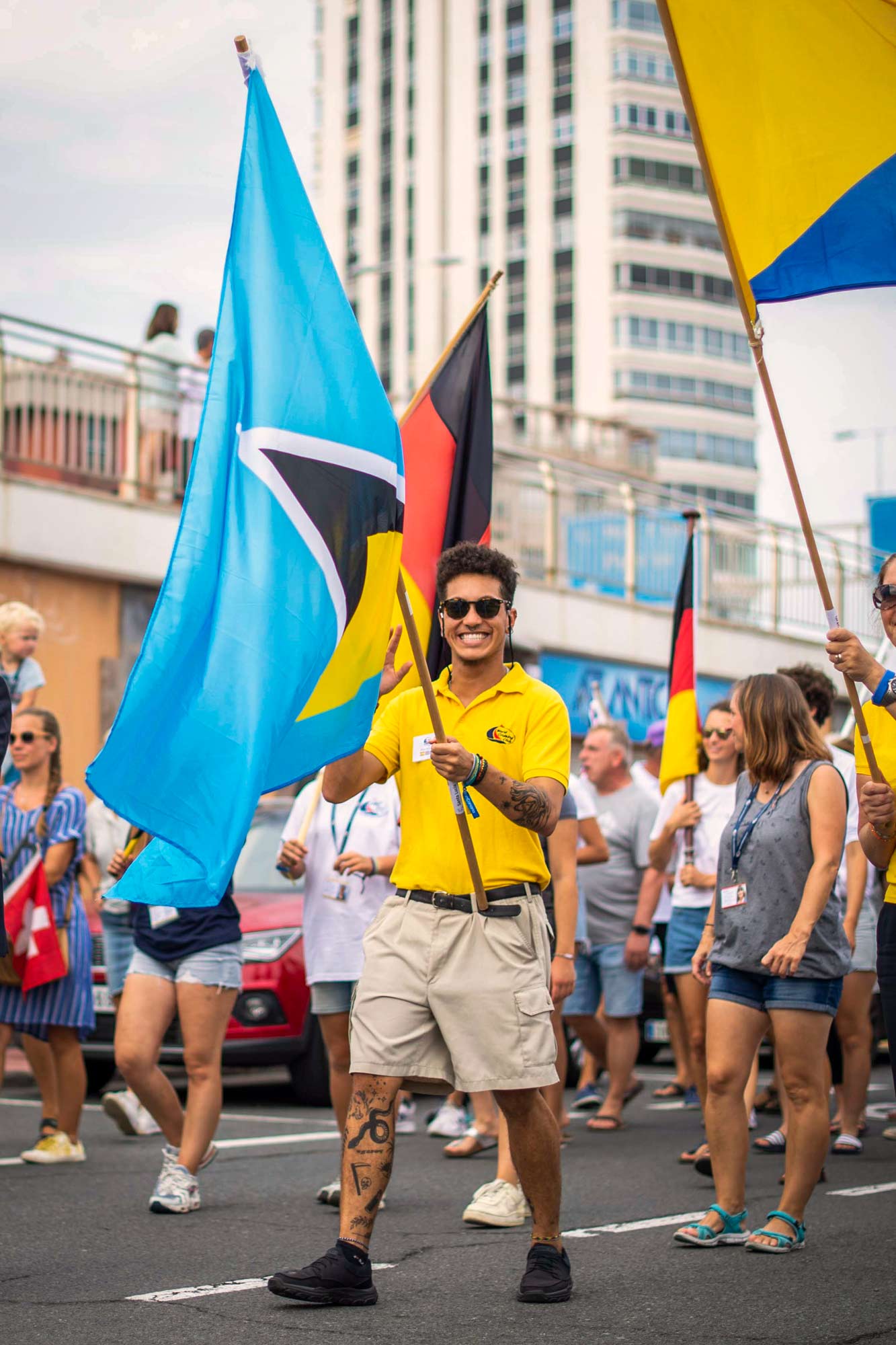 Eine Flaggenparade vor Beginn der ARC