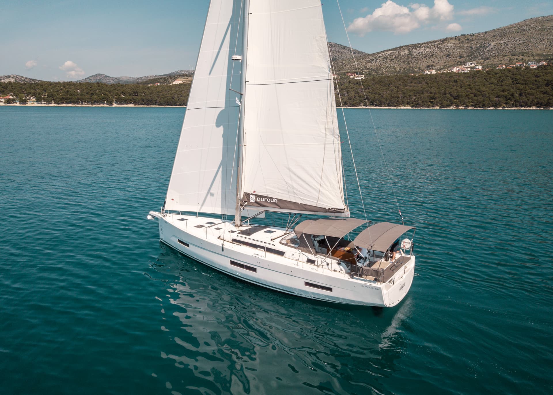 A monohull sailing